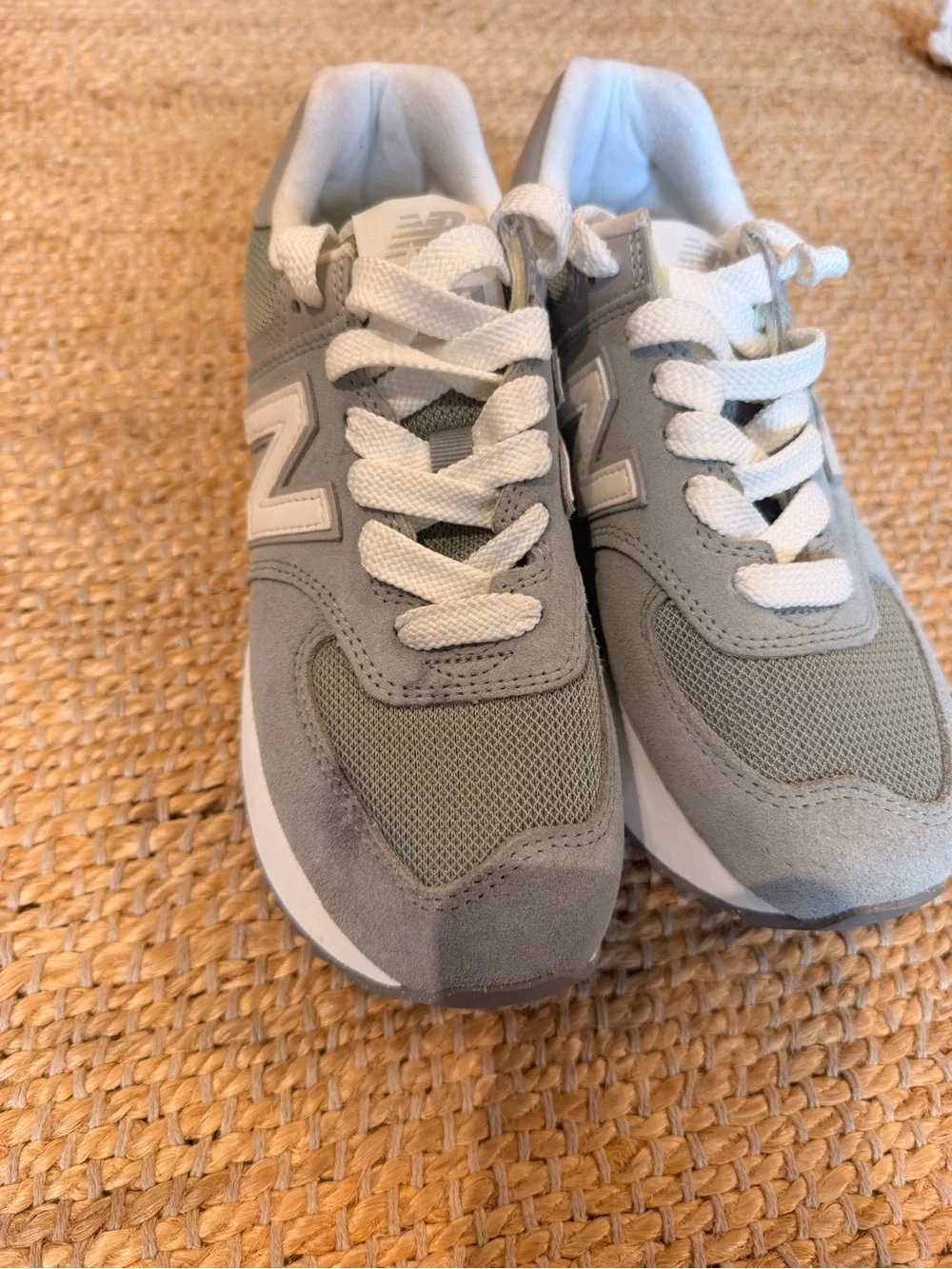 New Balance Women’s Gray and White platform Lace-Up Sneakers